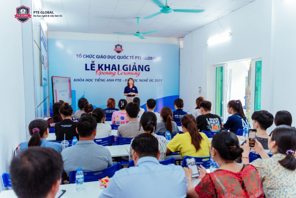 khai-giang-lop-tieng-anh-pte-global